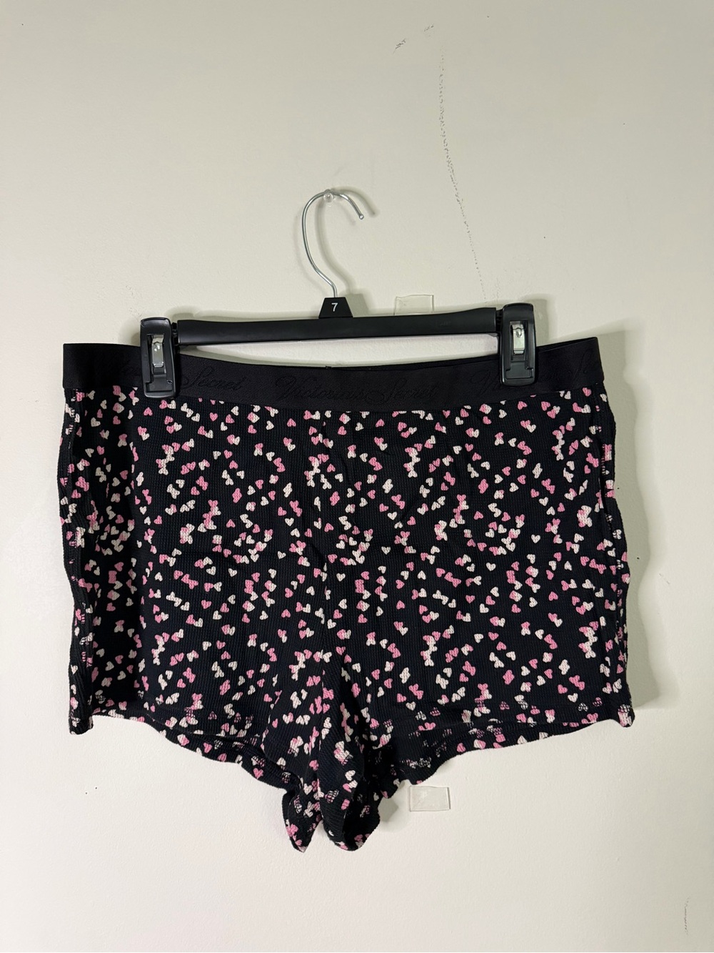 Victoria’s Secret Women’s Black Pink Heart-Print Boxer Shorts